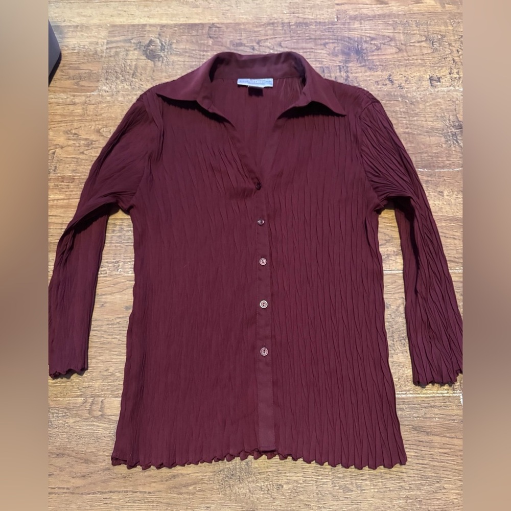 EK Designs burgundy top M NEW